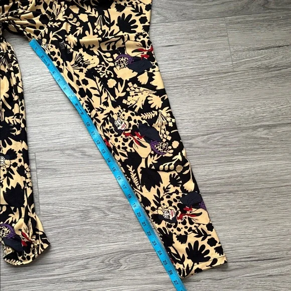 LuLaRoe Black and Cream Cruella De Vil Pattern Leggings - Picture 5 of 7